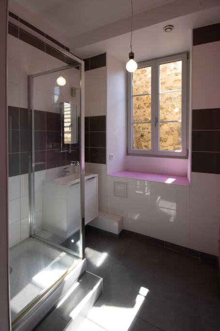 La Fontaine Neuve-Avallon-5 Personnes-1 Chambre-3 Lits-Parking-Wifi Exterior photo